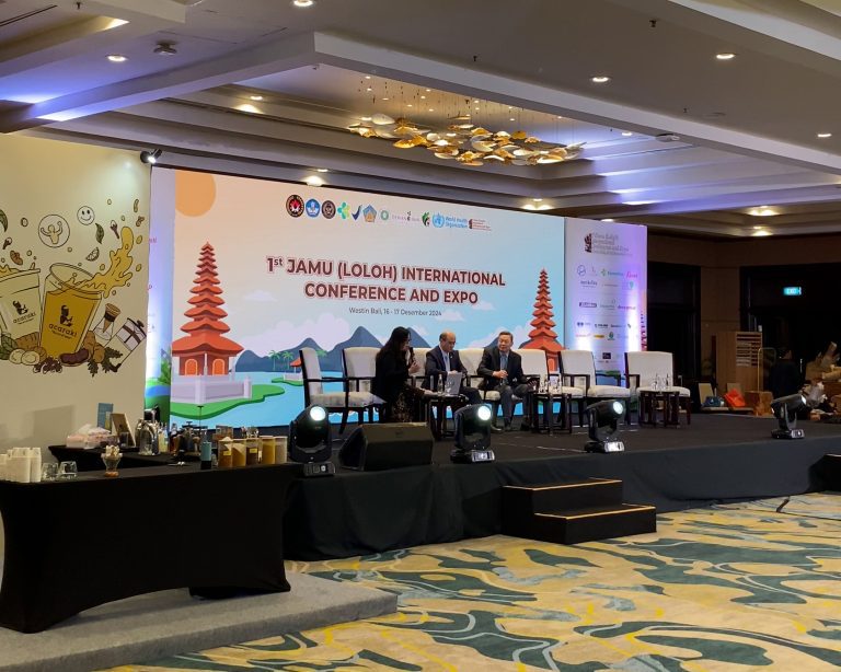 Varash Hadir di 1st Jamu International Conference & Expo 2024