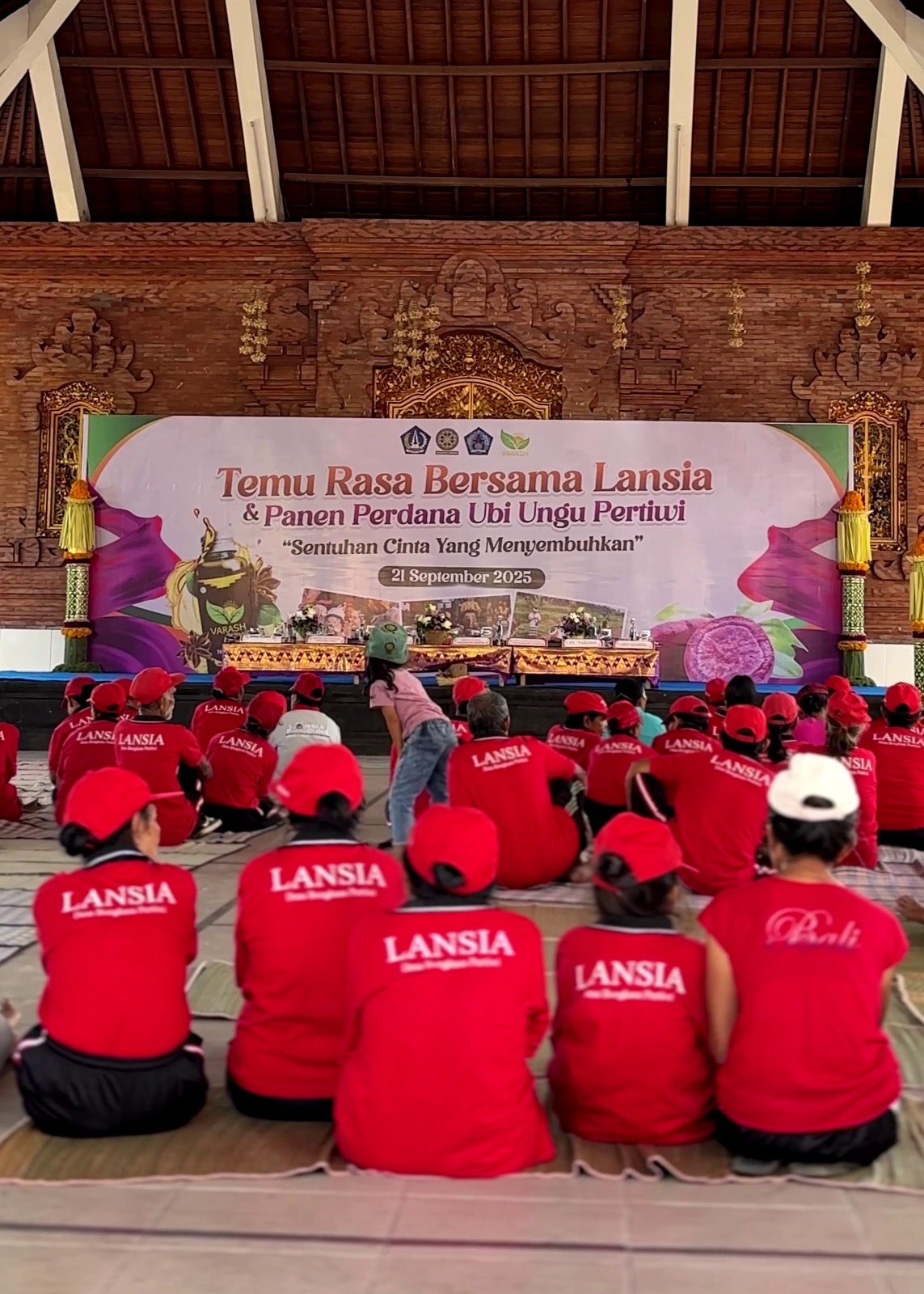 Temu Rasa Bersama Lansia di Bongkasa: Sentuhan Cinta yang Menyembuhkan